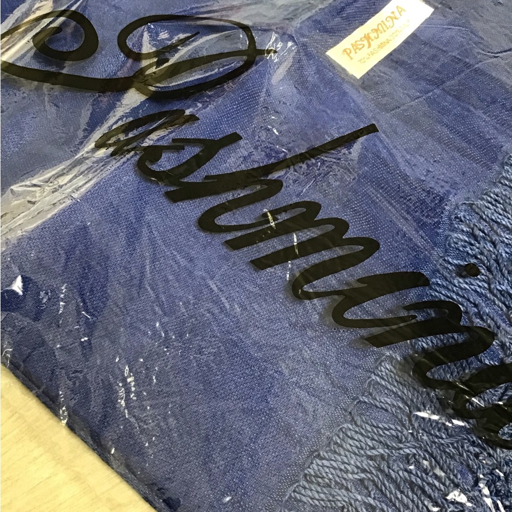 PASHMINA, Women’s Large Scarf Shawl Wrap 70% Pashmina, 30% Silk - New - Picture 2 of 9